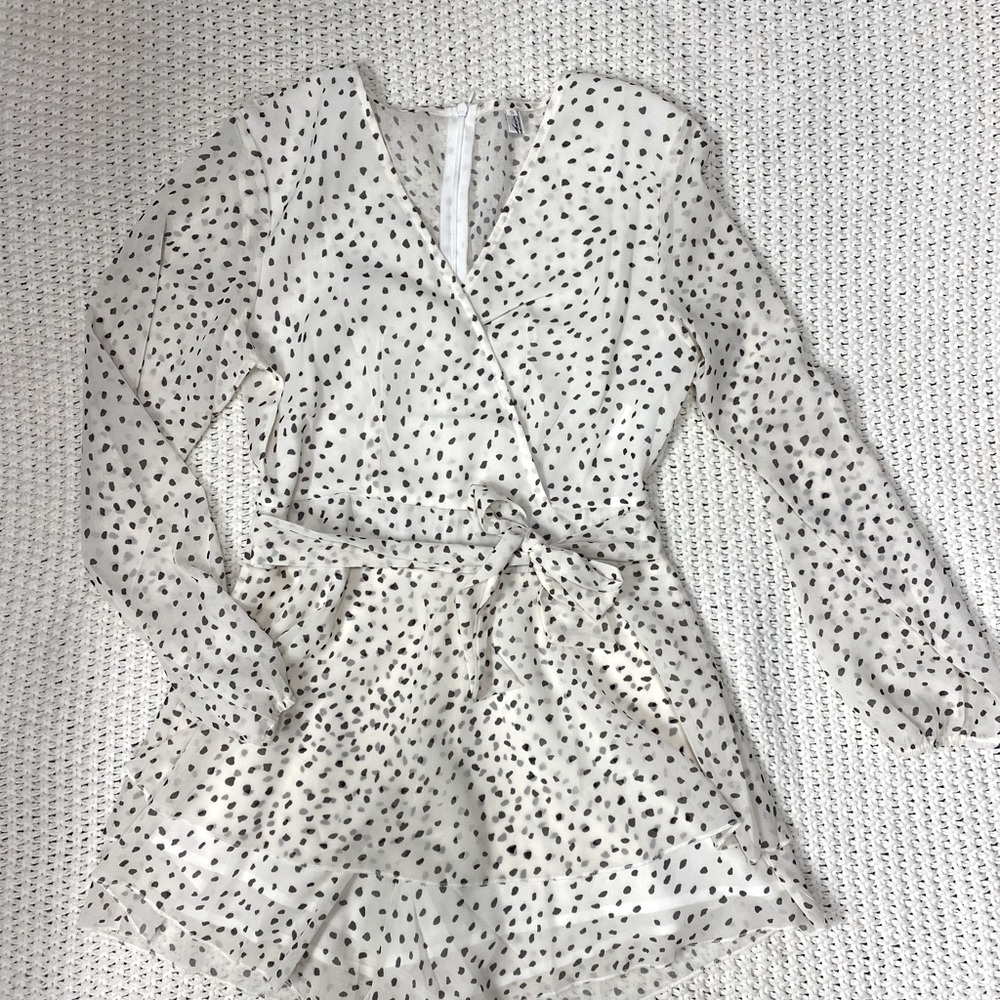 Super cute long sleeve romper